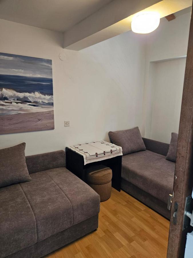 Apartments With Swimming Pool 9X4M Selce Buitenkant foto