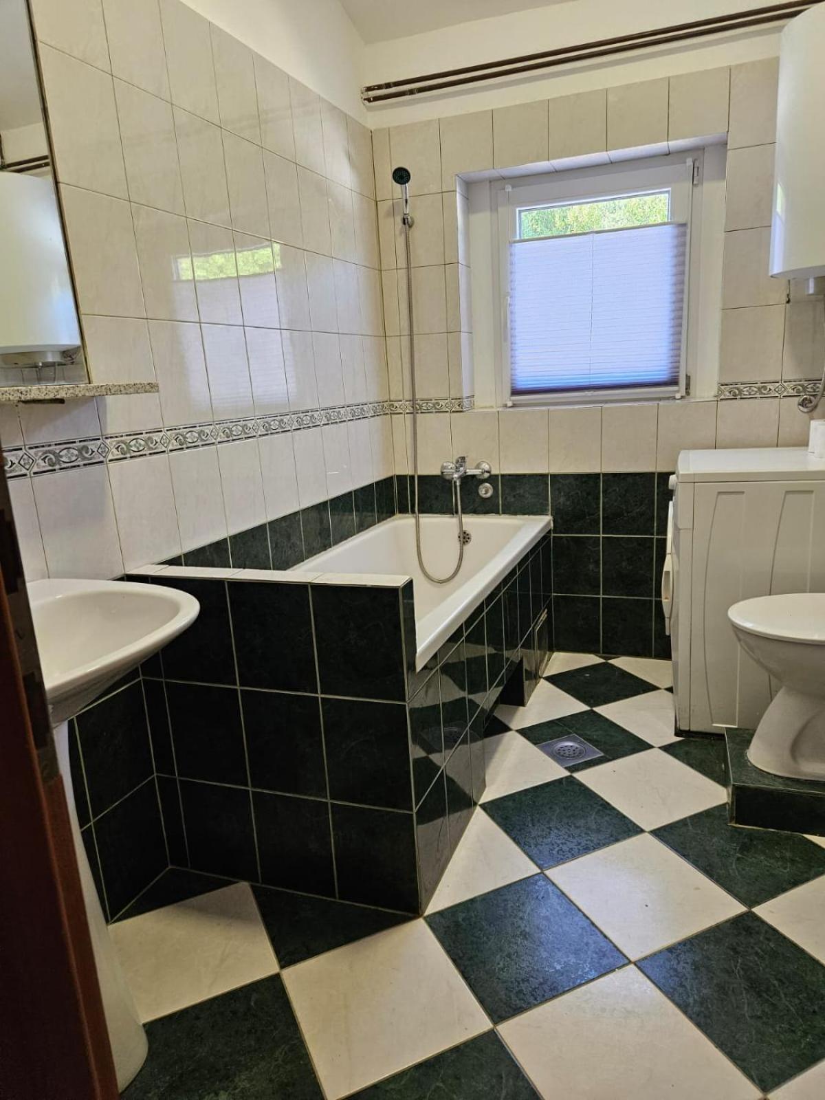 Apartments With Swimming Pool 9X4M Selce Buitenkant foto
