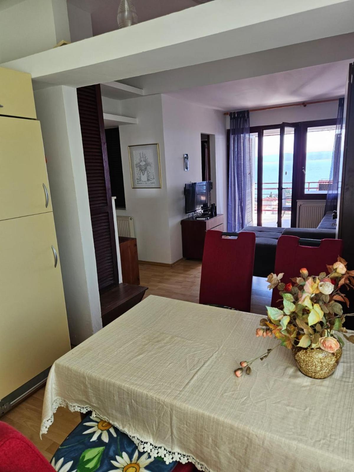 Apartments With Swimming Pool 9X4M Selce Buitenkant foto